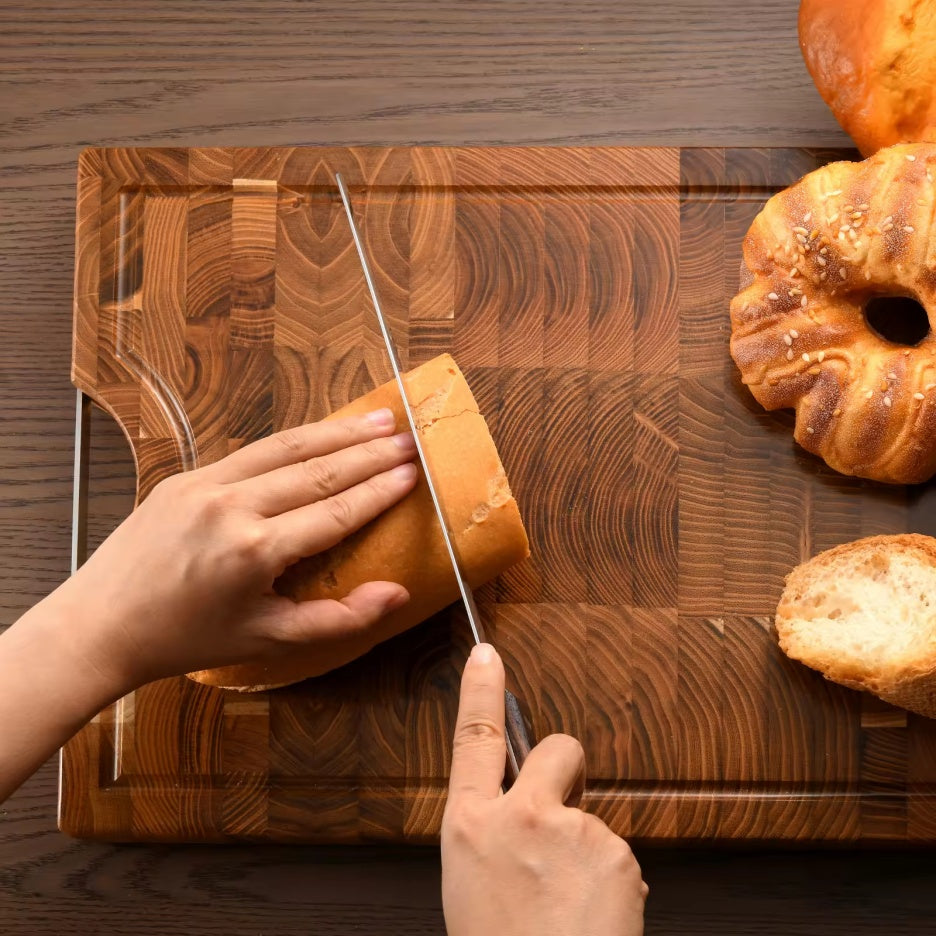 10-Inch Carbon Steel Bread Knife with Wooden Handle (Ultra Sharp)